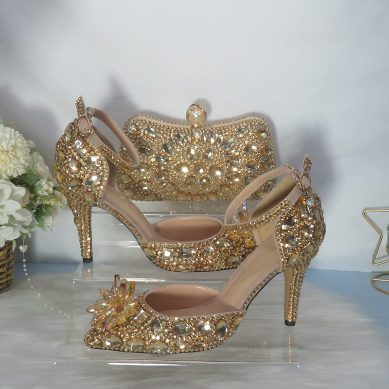 Women Bags For Party - أحذية زفاف جديدة من الكريستال الذهبي