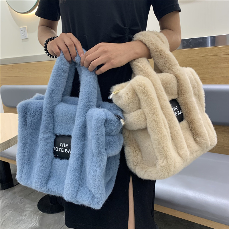 Women'S Tote Bags Designer - الشتاء المرأة فو الفراء القطيفة حمل