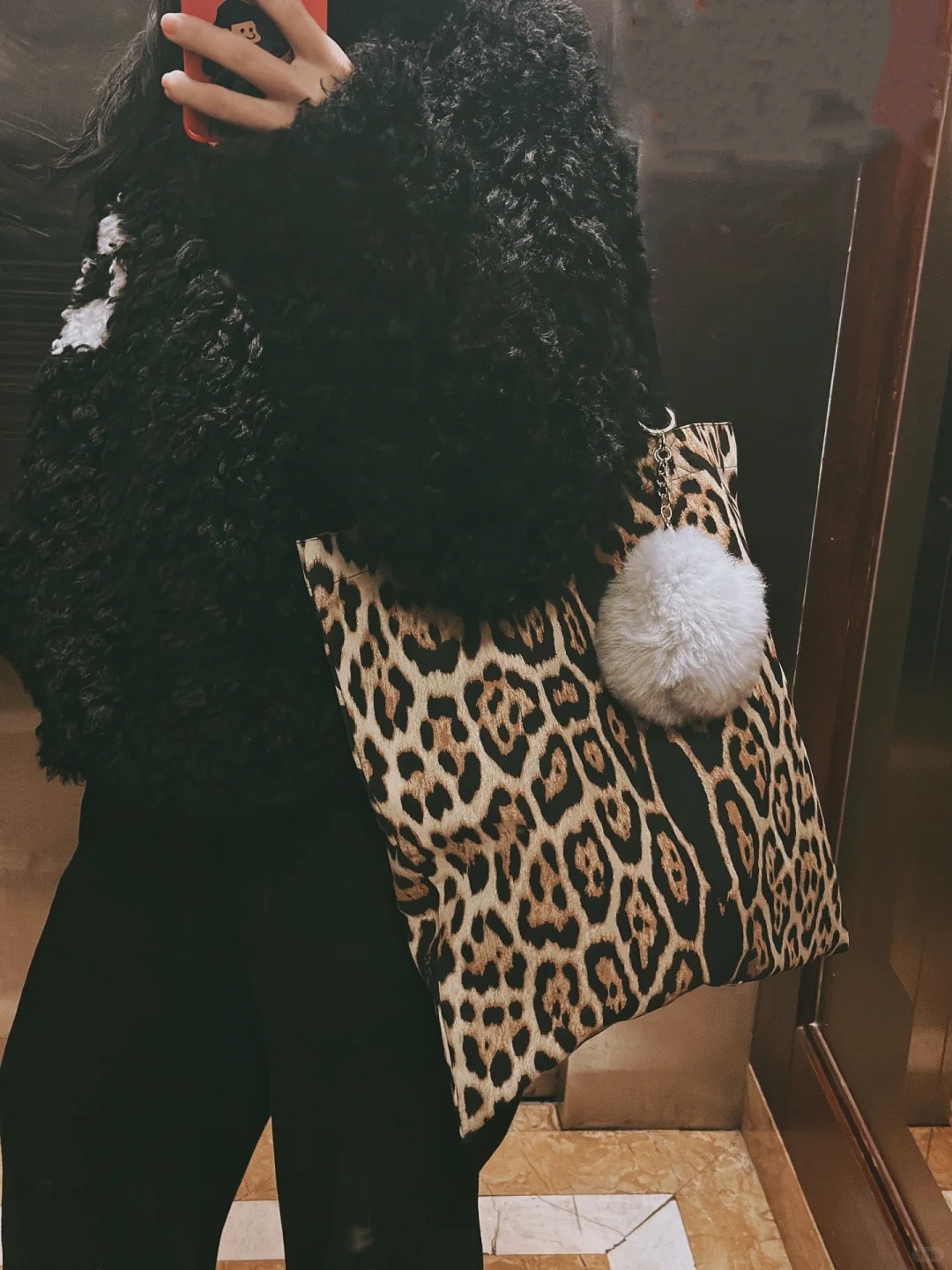 حقيبة كتف نسائية خفيفة الوزن ب - مراجعة Shopper Tote Canvas وسعره